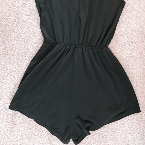 Black sequined francescas romper - Picture 4 of 6